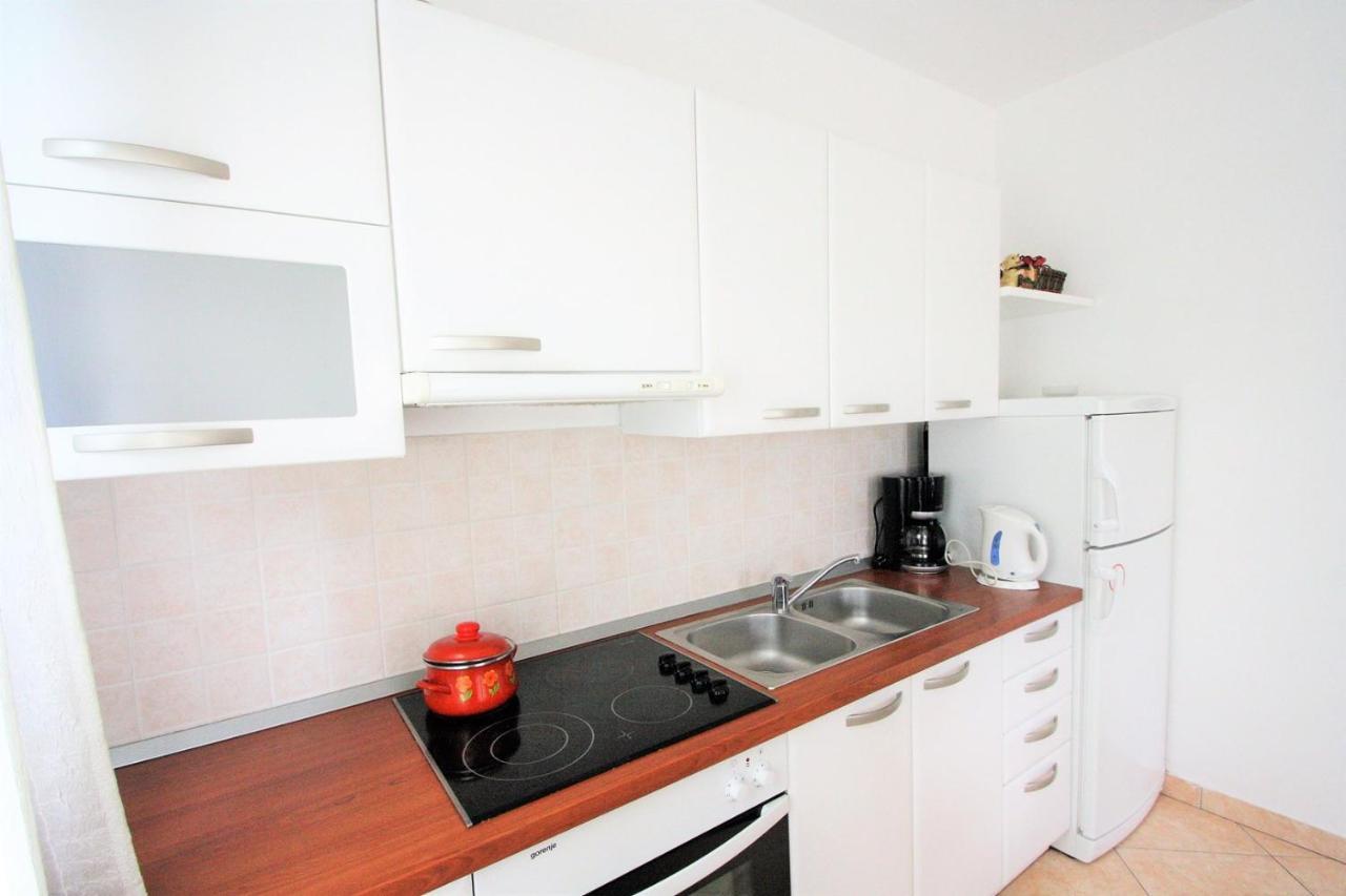 Apartment Mendikovic 波雷奇 外观 照片